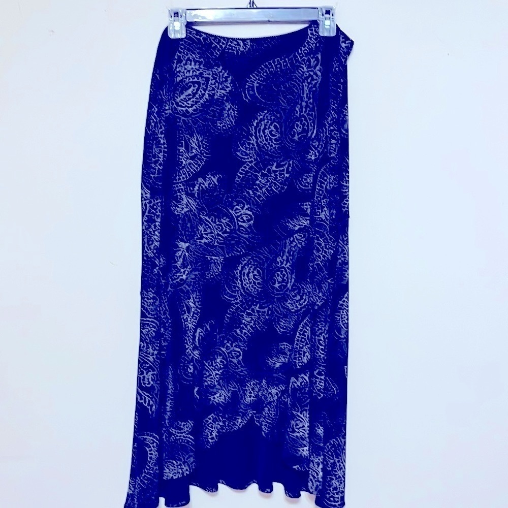 Chicos tiered maxi skirt. Size Chico 2